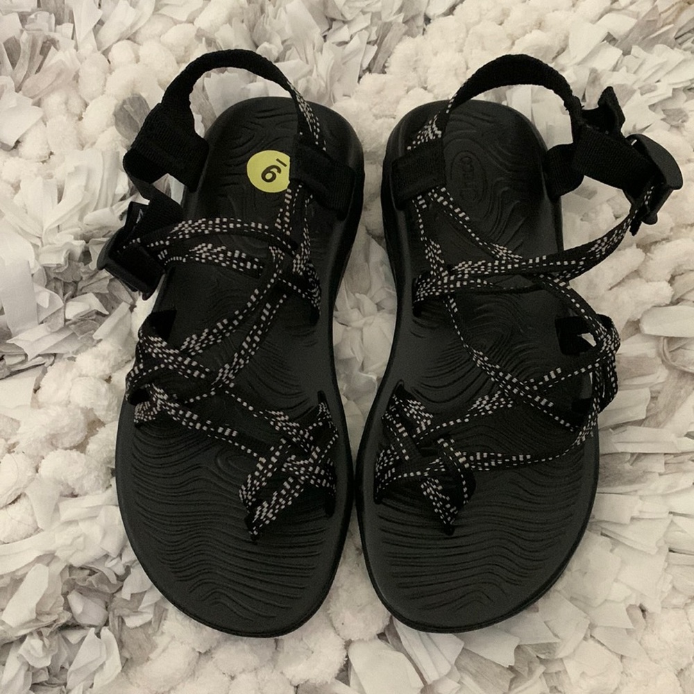 NWOT Chaco ZX Sandals